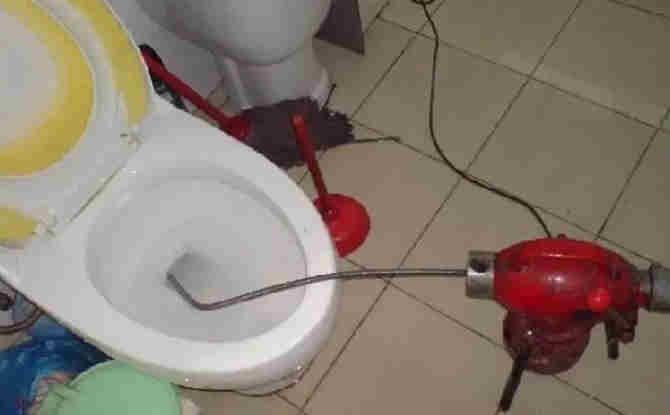 双清马桶通下水
